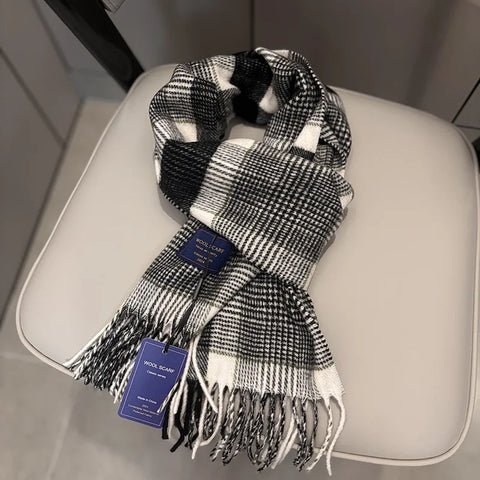 New Fashion Design Pure Wool Plaid Women Men Scarf British Classic Warm Couple Scarves High Quality Multicolored Tassel Muffler