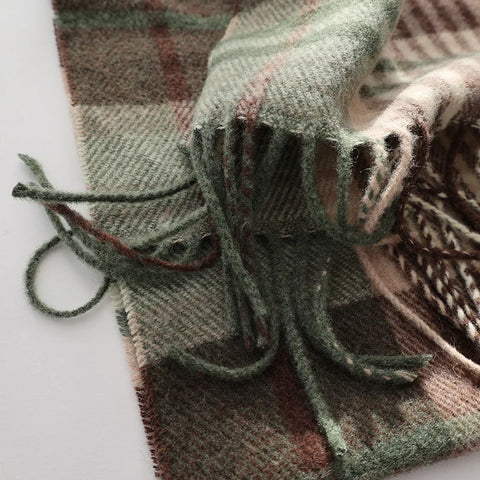 New Fashion Design Pure Wool Plaid Women Men Scarf British Classic Warm Couple Scarves High Quality Multicolored Tassel Muffler